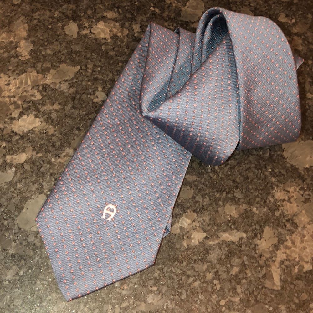 Etienne Aigner Vintage Tie EUC
